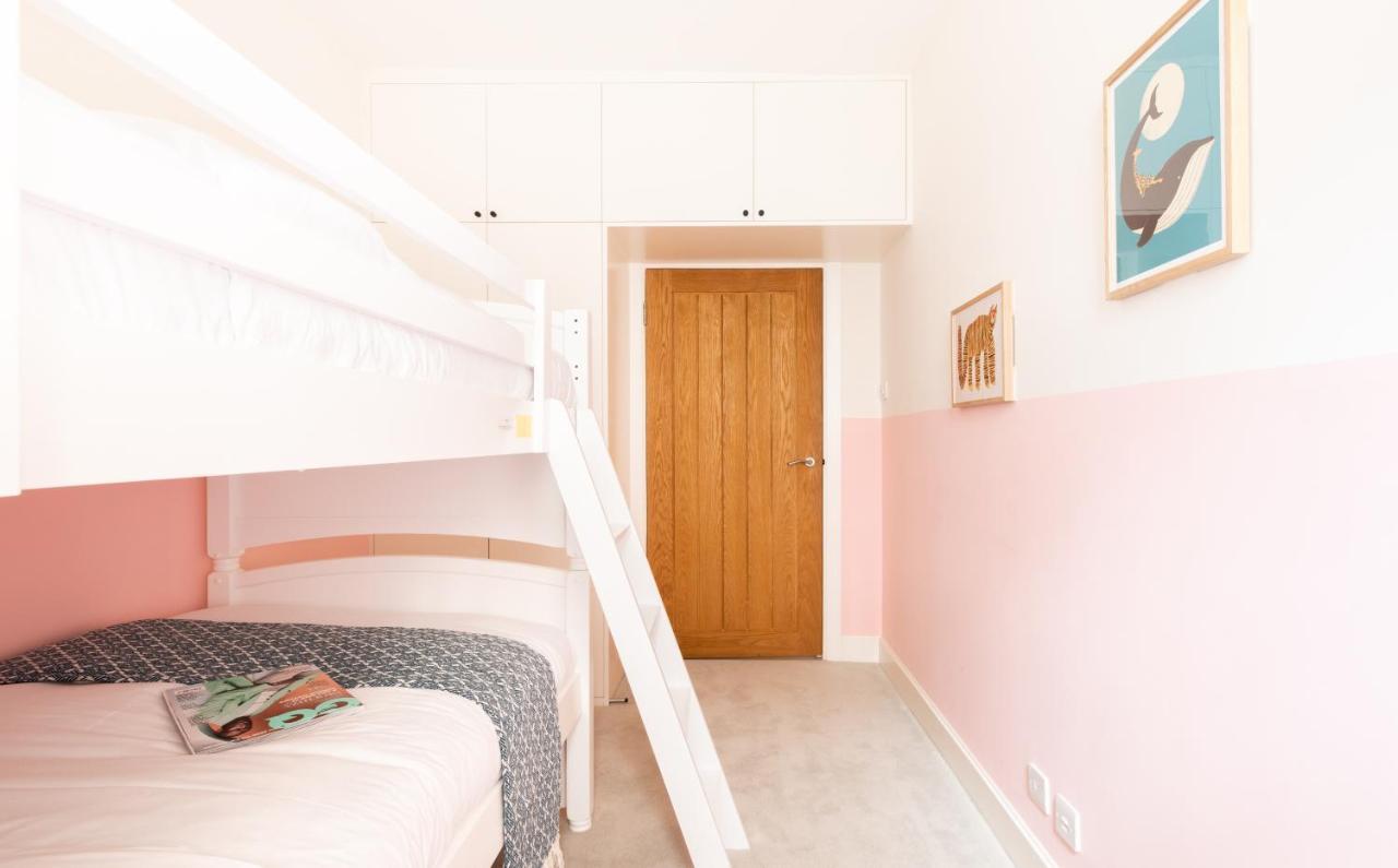 The Chelsea Arms - Bright 3Bdr With Garden & Private Parking Apartment London Ngoại thất bức ảnh